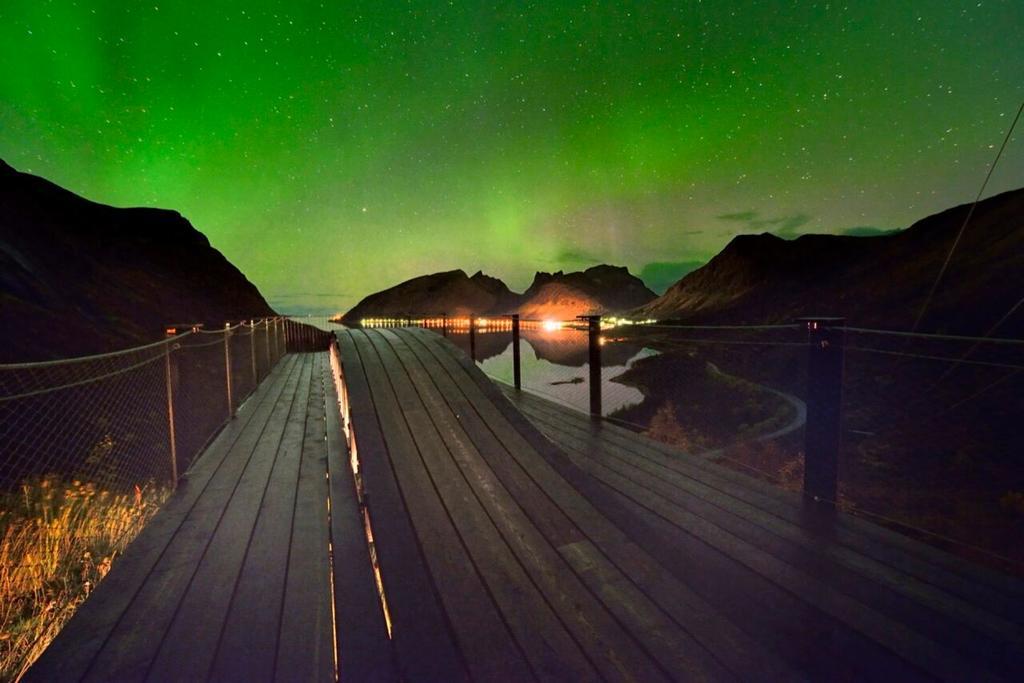 Senja Hotell ฟินส์เนส ภายนอก รูปภาพ