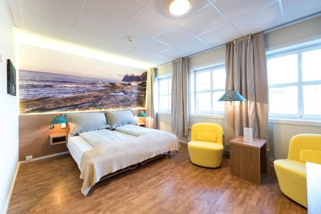 Senja Hotell ฟินส์เนส ภายนอก รูปภาพ