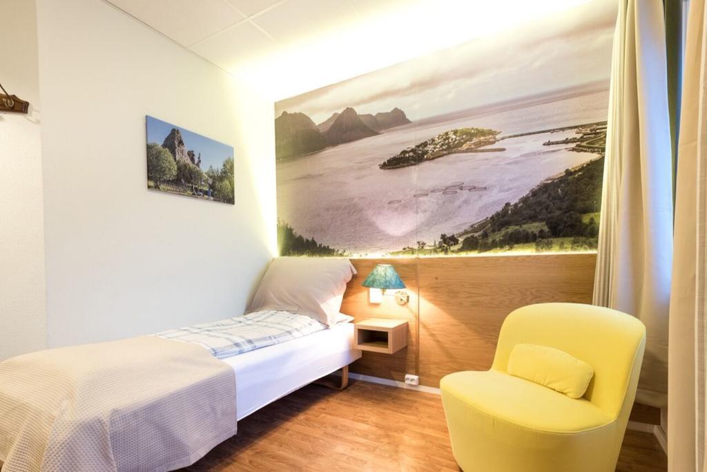 Senja Hotell ฟินส์เนส ภายนอก รูปภาพ